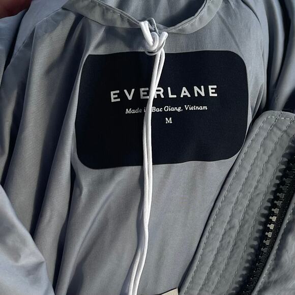 Everlane Womens The Duvet Puffer Coat Medium Blue Gray Down Long Belted NWT - Picture 13 of 13